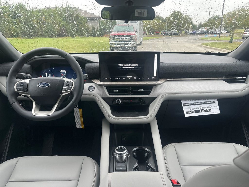 New 2027 Ford Explorer Active w/ Active Comfort Package AWD/4WD image 4