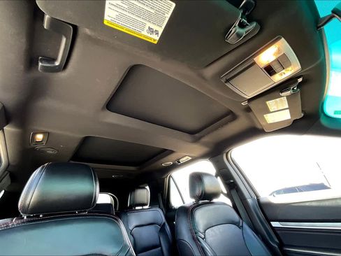 Used 2017 Ford Explorer Sport image 13