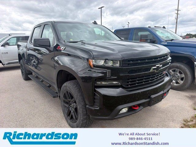 Used 2021 Chevrolet Silverado 1500 LT Trail Boss w/ Convenience Package II AWD/4WD image 1