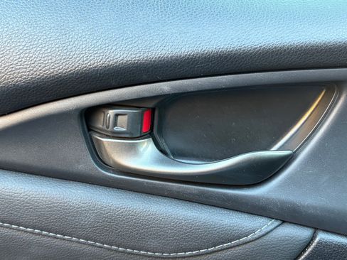 Used 2017 Honda Civic Sport Touring image 9
