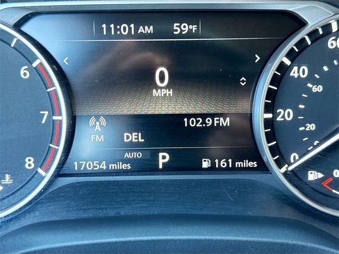 Used 2024 Nissan Rogue SV image 18