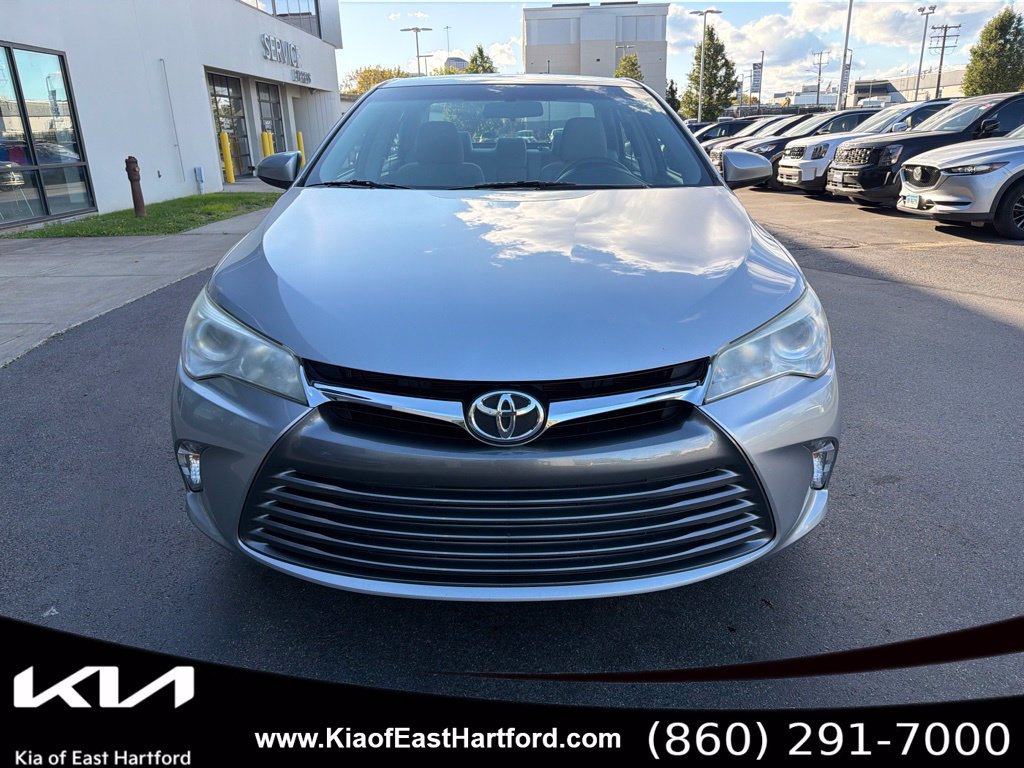 Used 2017 Toyota Camry LE FWD image 4