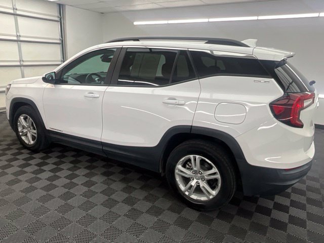 Used 2022 GMC Terrain SLE w/ Driver Convenience Package FWD image 18