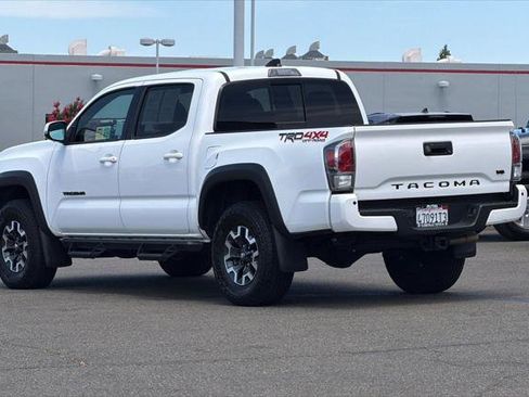 Certified 2023 Toyota Tacoma TRD Off-Road w/ TRD Premium Off Road Package AWD/4WD image 7