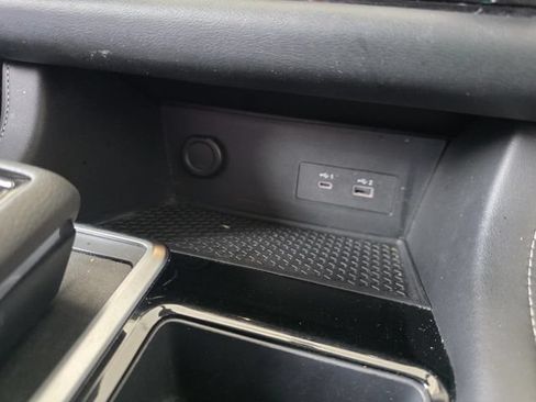 Used 2024 Nissan Pathfinder SV FWD image 21