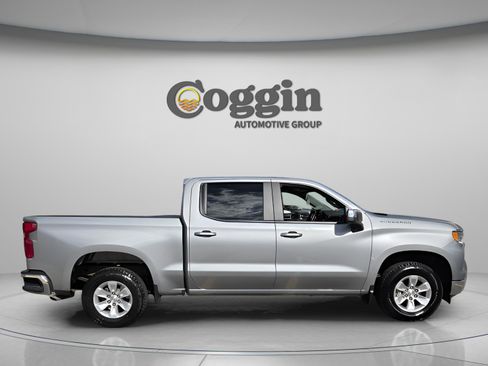 Used 2025 Chevrolet Silverado 1500 LT RWD image 6