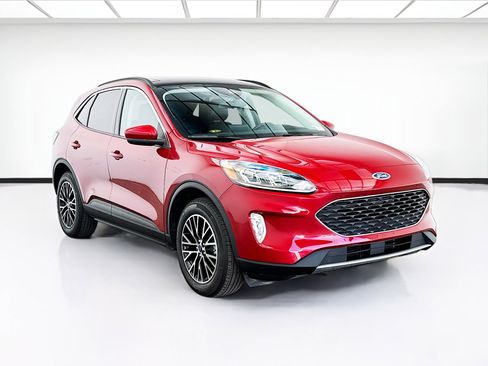 Used 2022 Ford Escape SEL w/ Technology Package image 3