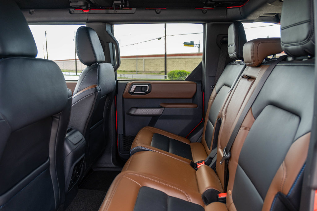 Certified 2023 Ford Bronco Outer Banks AWD/4WD image 15