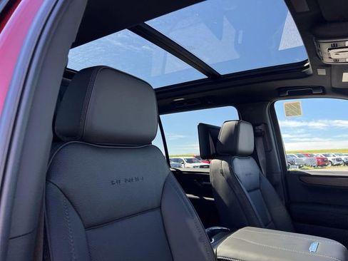 New 2026 GMC Yukon XL Denali w/ Denali Reserve Package AWD/4WD image 35