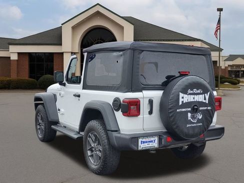 Used 2025 Jeep Wrangler Sport image 3