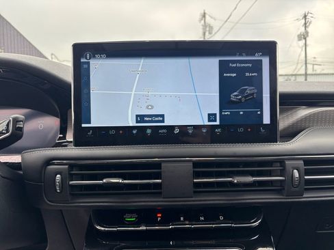 Used 2025 Lincoln Corsair Reserve w/ Equipment Group 202A AWD/4WD image 26