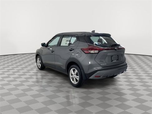 Certified 2025 Nissan Kicks Play S image 8