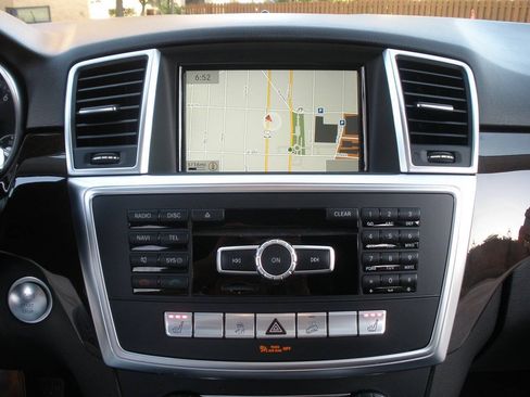 Used 2015 Mercedes-Benz ML 350 4MATIC image 40