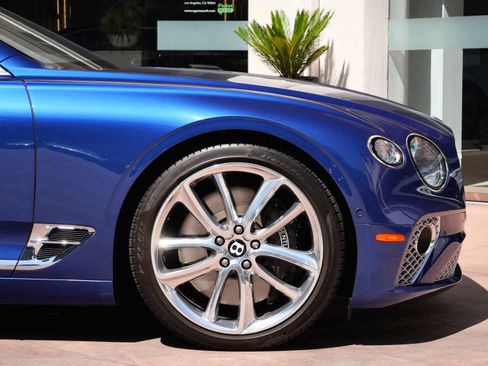 Used 2022 Bentley Continental GT AWD/4WD image 6