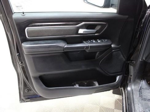 Used 2019 RAM 1500 Big Horn image 9