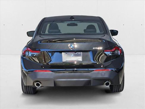 Used 2025 BMW 230i 230i w/ M Sport Package image 6