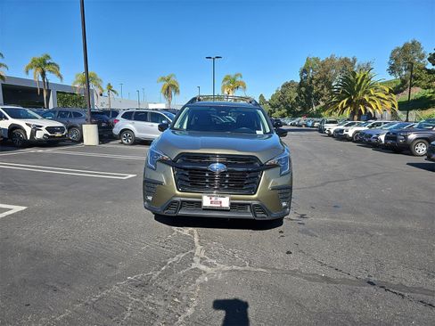 Used 2023 Subaru Ascent Onyx Edition image 2