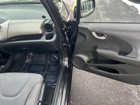 Used 2013 Honda Fit Base 4dr Hatchback 5M image 26