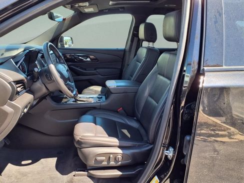Used 2023 Chevrolet Traverse RS w/ LPO, Floor Liner Package AWD/4WD image 17