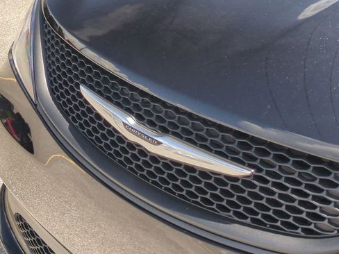 New 2026 Chrysler Voyager LX image 12