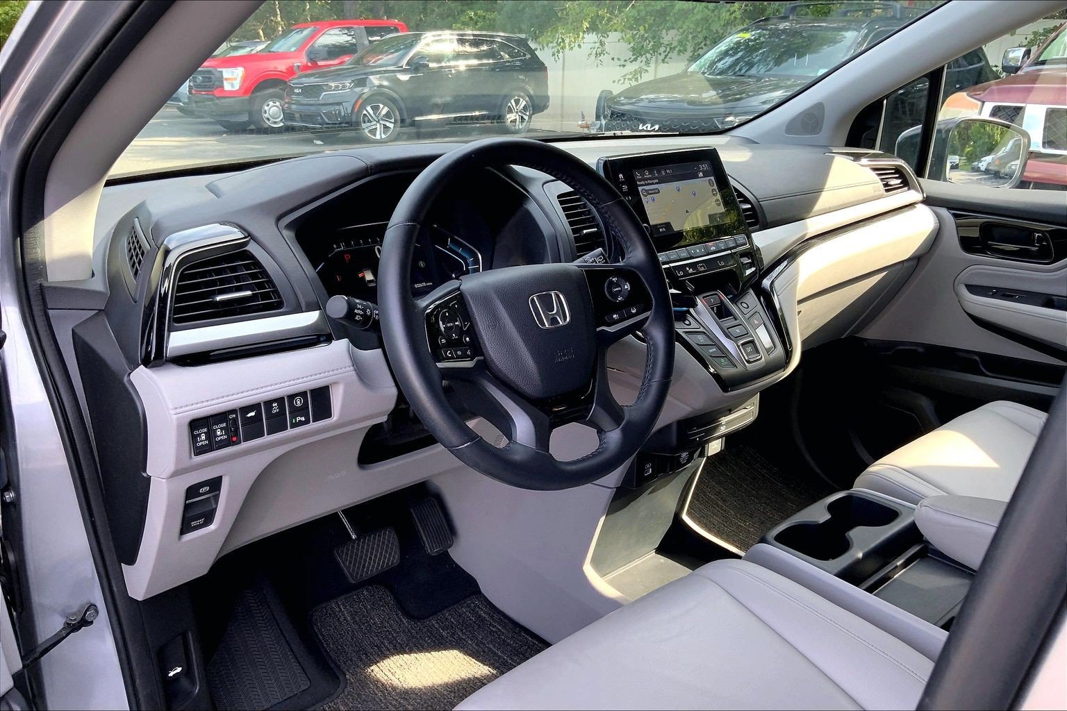 Used 2023 Honda Odyssey Touring image 15