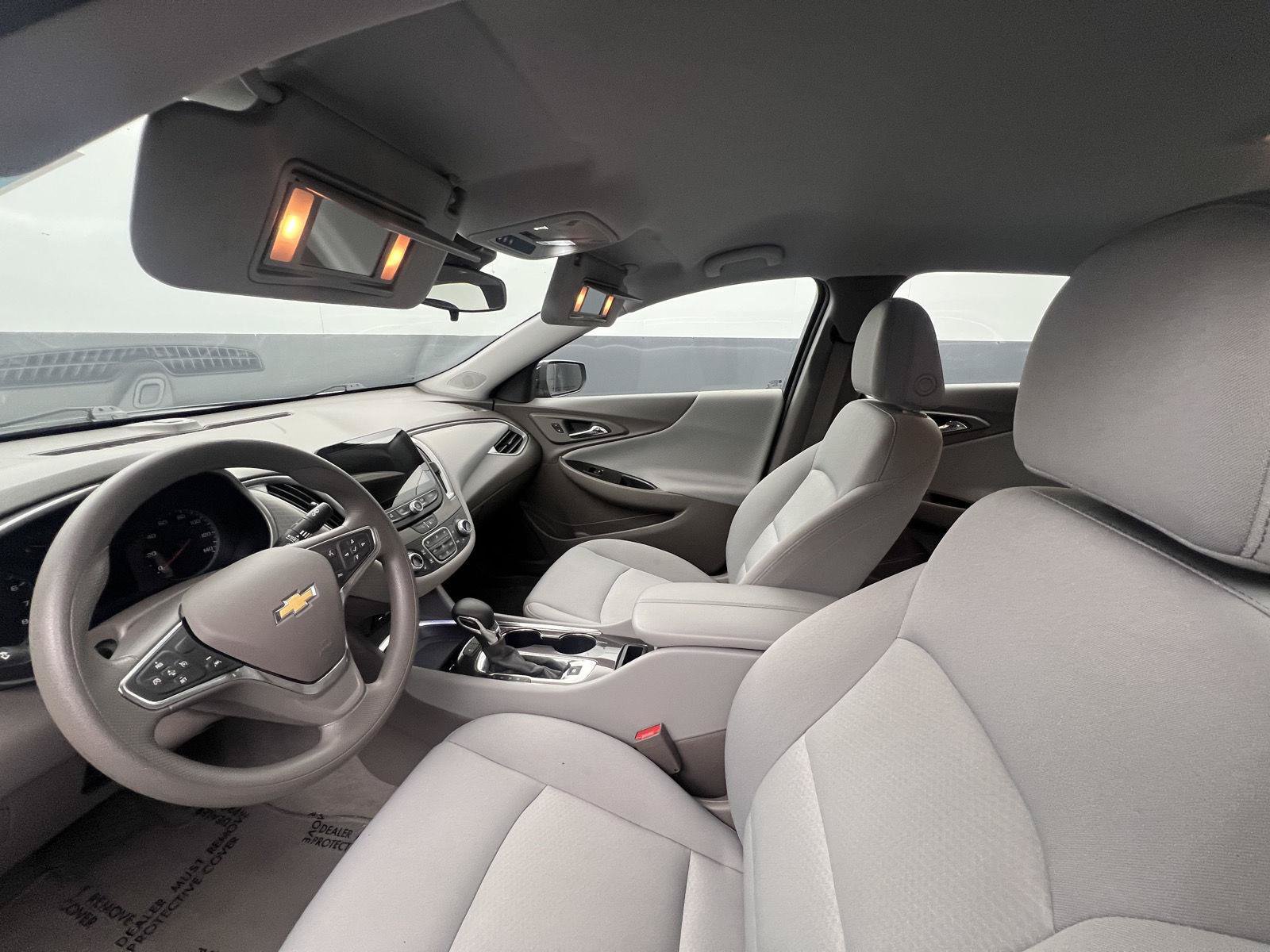 Used 2025 Chevrolet Malibu LT FWD image 14