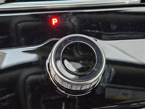 New 2025 Jeep Grand Cherokee Altitude image 12