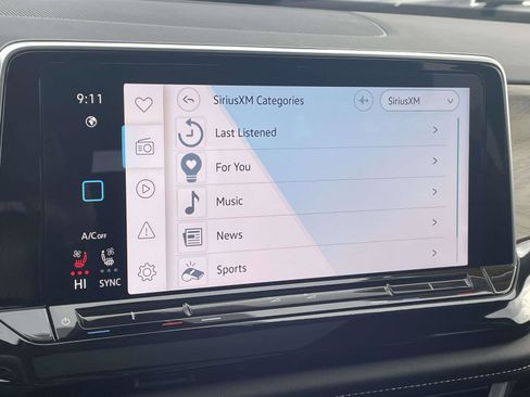 Certified 2025 Volkswagen Atlas SE w/ Panoramic Sunroof Package image 31