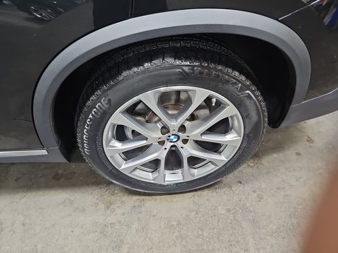 Used 2021 BMW X5 xDrive40i w/ Premium Package AWD/4WD image 35