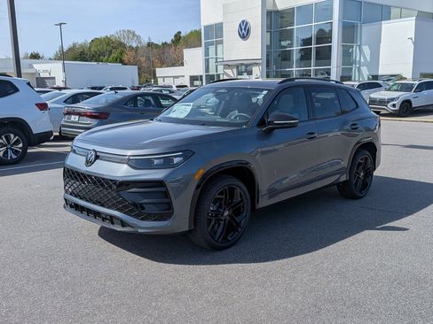 New 2026 Volkswagen Tiguan SE R-Line AWD/4WD image 7