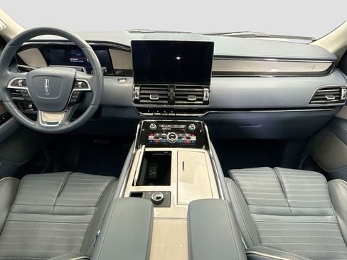 Used 2023 Lincoln Navigator L Black Label image 13