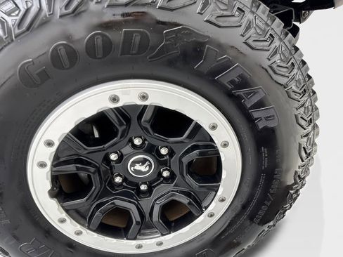 Used 2023 Ford Bronco 2-Door w/ Sasquatch Package AWD/4WD image 80