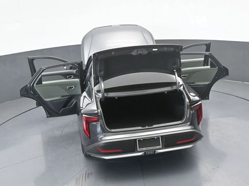 Used 2025 Kia K4 EX image 65