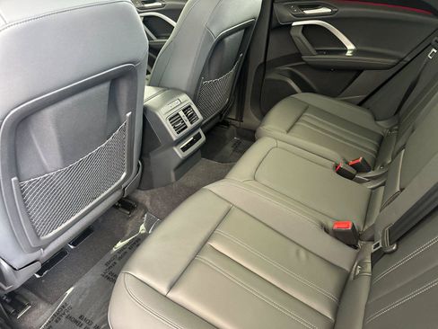 Used 2025 Audi Q5 Premium Plus w/ Premium Plus AWD/4WD image 12