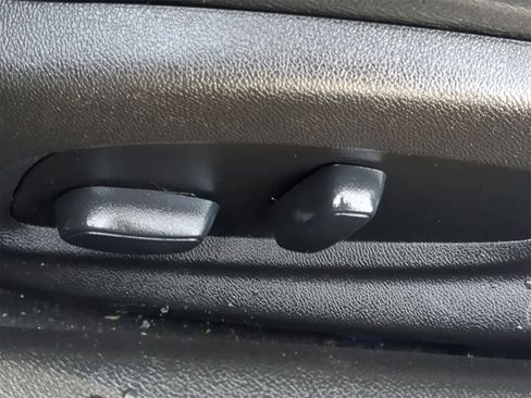 Used 2019 Chevrolet Camaro LT w/ RS Package image 16