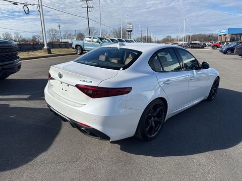 Used 2019 Alfa Romeo Giulia Ti Sport w/ Quick Order Package 22U Sport image 5