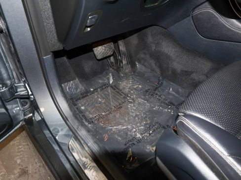 Used 2018 Mercedes-Benz GLC 300 GLC 300 w/ Premium Package image 18