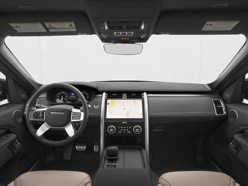 Used 2025 Land Rover Discovery S AWD/4WD image 5