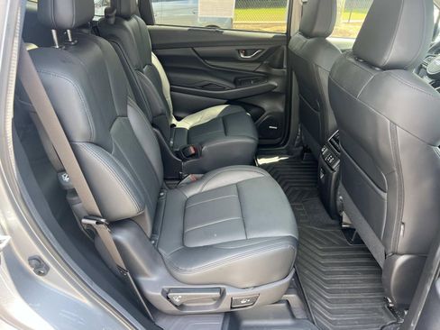 Used 2025 Subaru Ascent Bronze Edition image 15