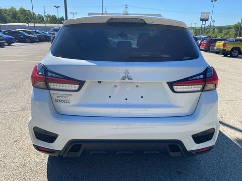 Used 2020 Mitsubishi Outlander Sport ES AWD/4WD image 4