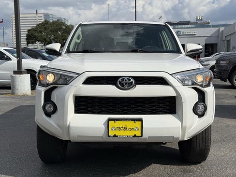 Used 2018 Toyota 4Runner 2WD image 3