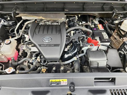Used 2023 Toyota Highlander XSE image 32
