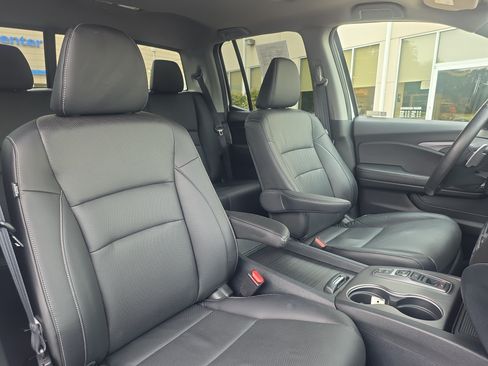 Used 2023 Honda Ridgeline RTL-E image 17