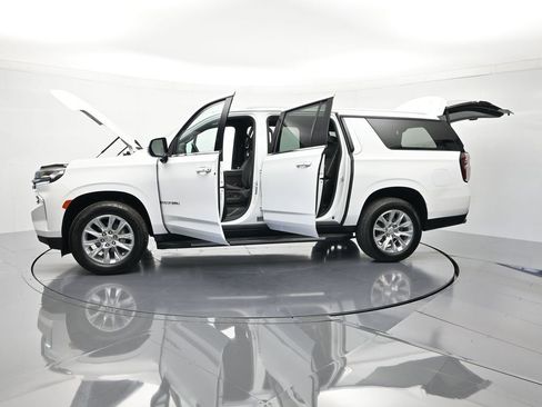 Certified 2023 Chevrolet Suburban Premier RWD image 48