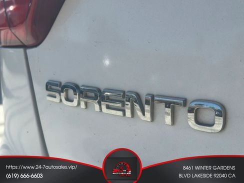 Used 2014 Kia Sorento SX w/ 3rd Row Package AWD/4WD image 26