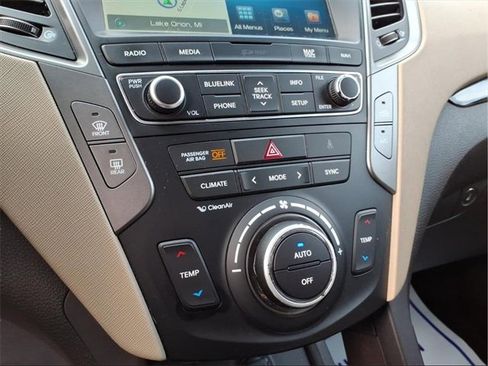 Used 2017 Hyundai Santa Fe Sport image 22