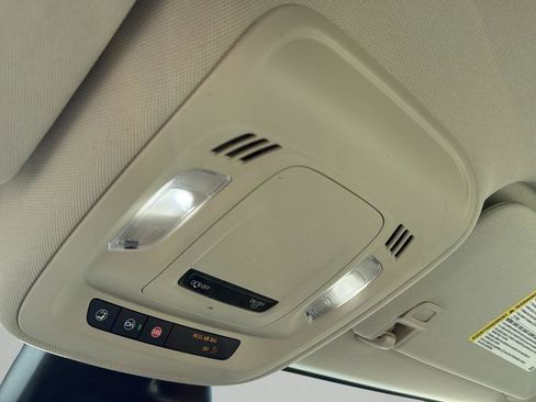 Used 2022 Buick Envision Preferred image 23