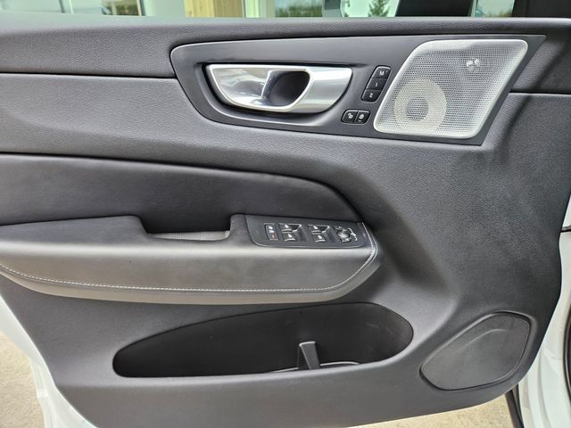 Certified 2023 Volvo XC60 T8 Ultimate w/ Protection Package AWD/4WD image 20