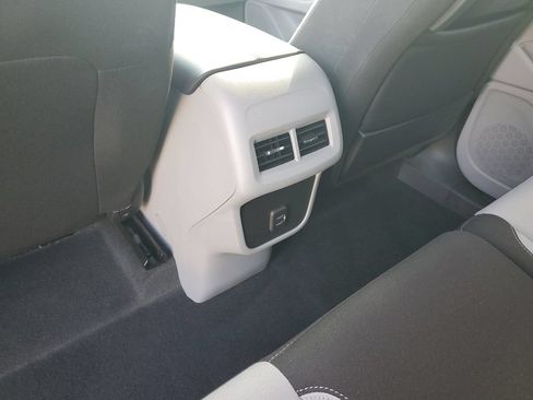 Used 2023 GMC Terrain SLE FWD image 14