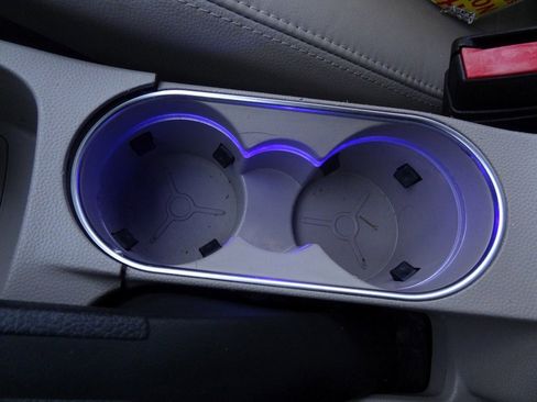 Used 2015 Ford Fiesta Titanium image 40